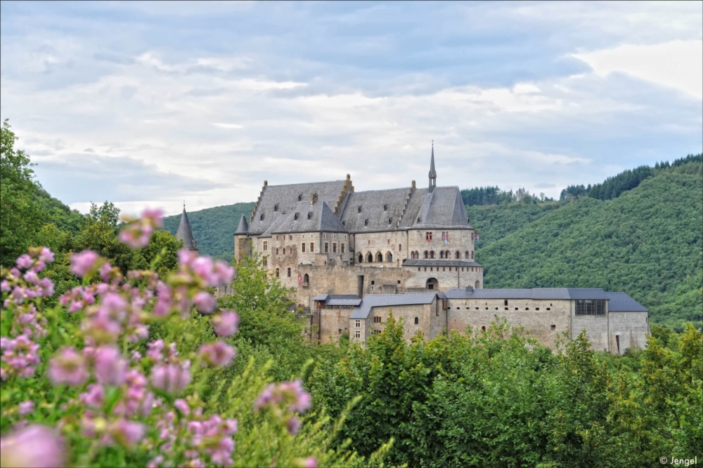 Alentours
