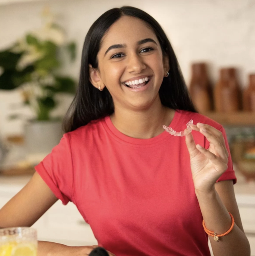 Invisalign : de la consultation initiale à la contention 