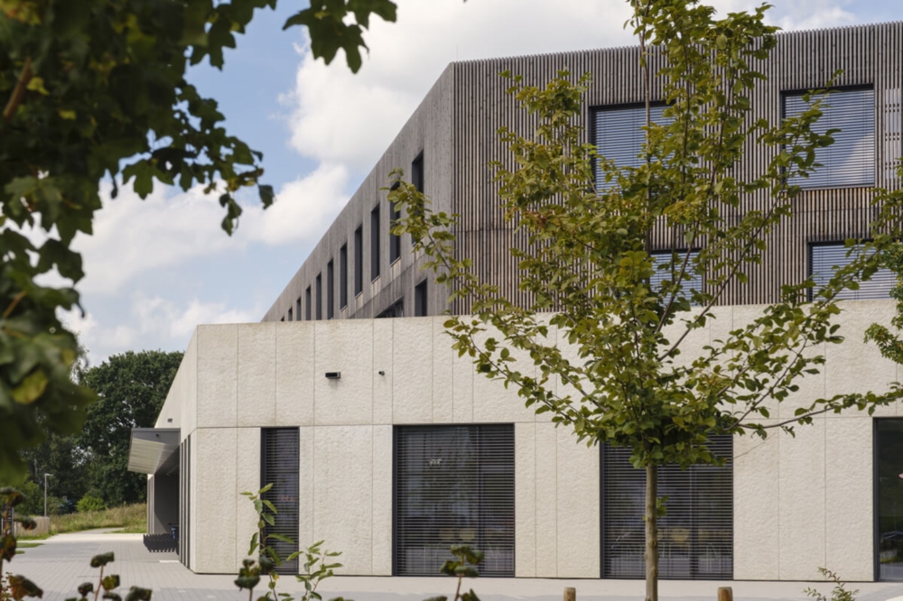 Centre scolaire et sportif à Brouch