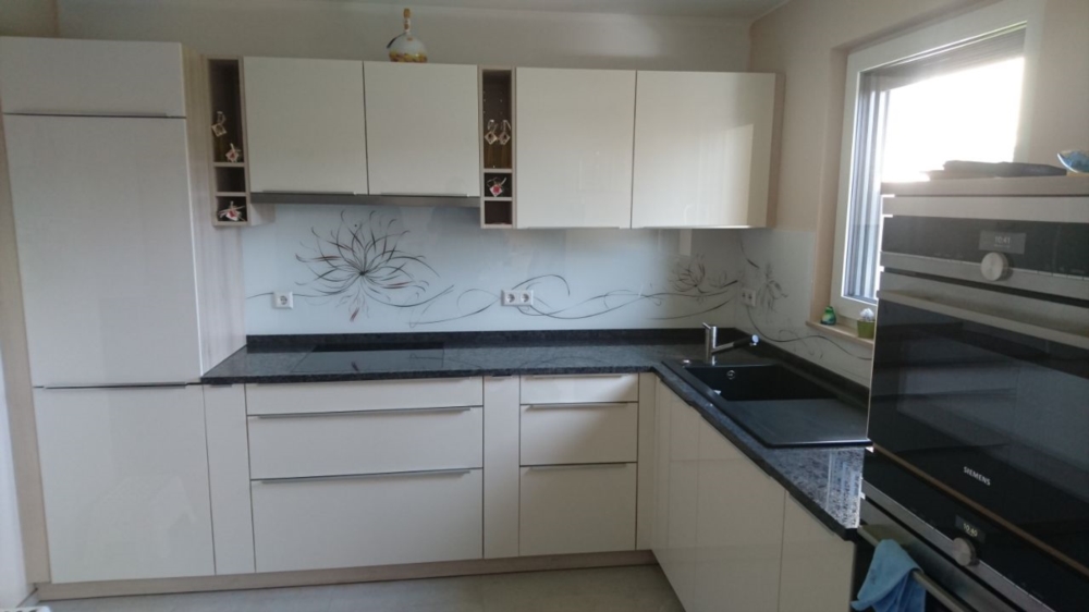 Kitchen back walls