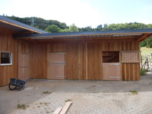 Ecurie avec grange