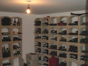 Cave pour conservation du vin