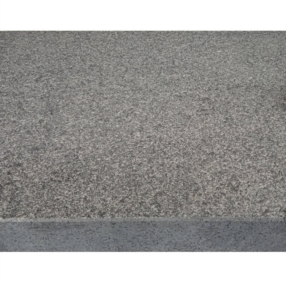 Dalles en granit pepperino dark flamme pour  extérieur