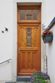 Portes d'entrée en bois