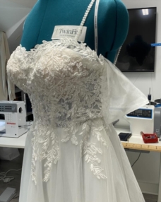Retouches de vêtements de cérémonie