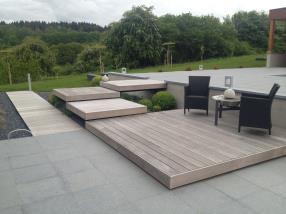 Terrasse et modules en bois