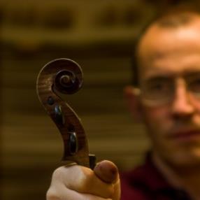 Entretien et réparation de violons