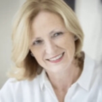 Mme Martine Neyen